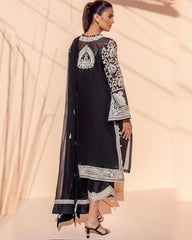 Gorgeou Black Pure Georgette Embroidery Work Pakistani Suit With Dupatta