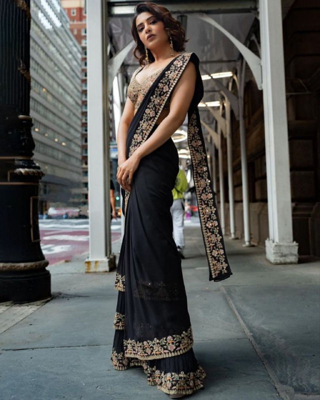 Gorgeou Black Faux Georgette Embroidery Work Saree With Blouse