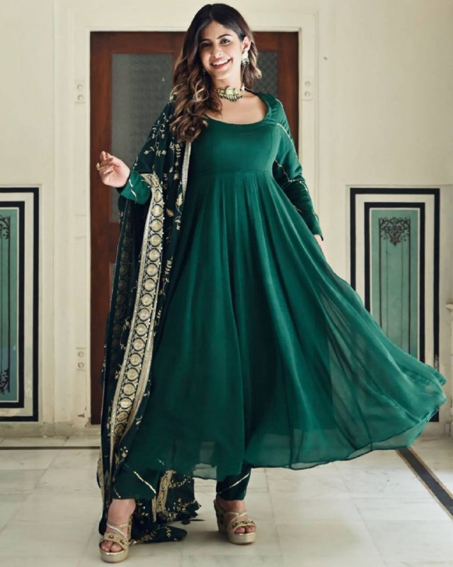 Gorgeous Bottle Green Heavy Georgette Embroidery Work Anarkali Suit With Dupatta