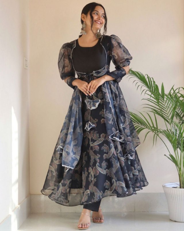 Rerdy To Wear black Georgette Digital Print Anarkali Suit With Dupatta
