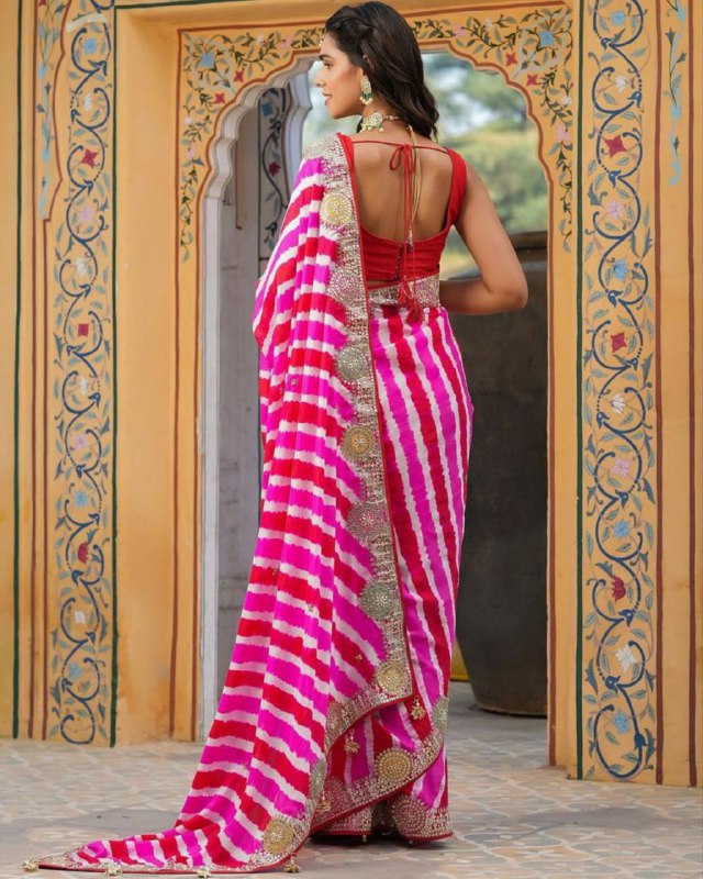 Gorgeou Pink-Red Vichitra Silk Digital Print Saree With Blouse