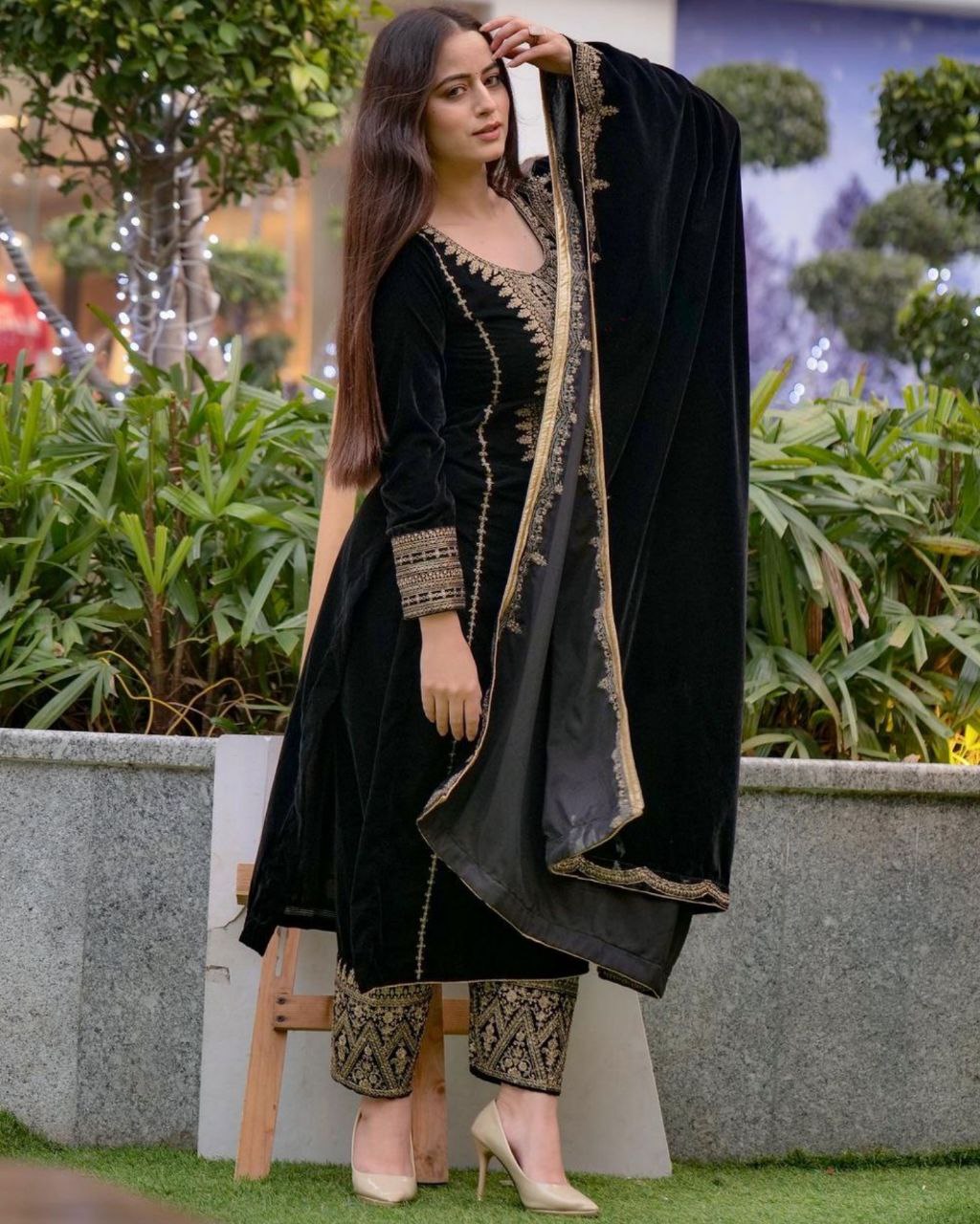 Gorgeou Black Micro Velvet Embroidery Work Pakistani Suit With Dupatta